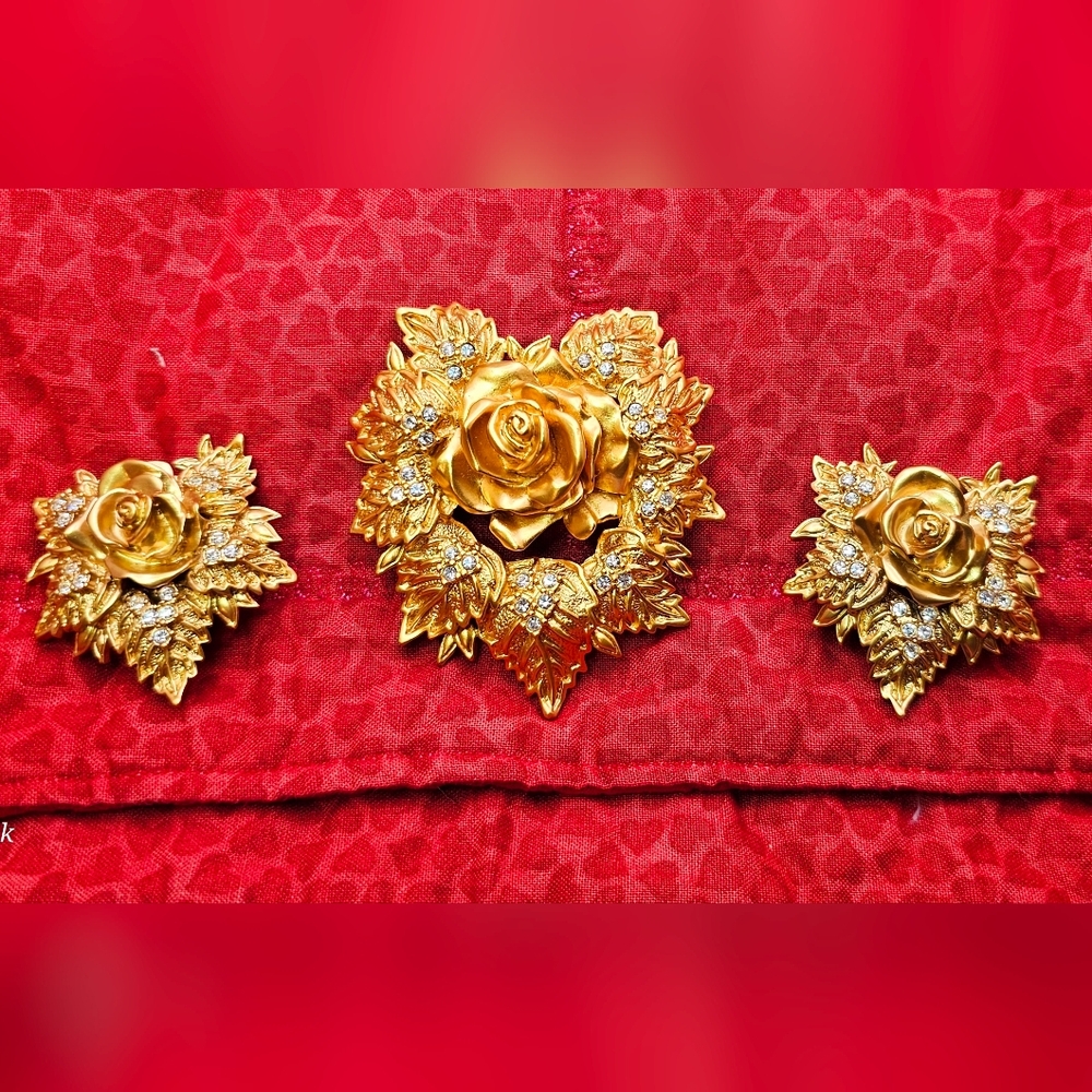 Vintage Elizabeth Taylor For Avon Jewelry Set ~ Never Worn ~ Like New!